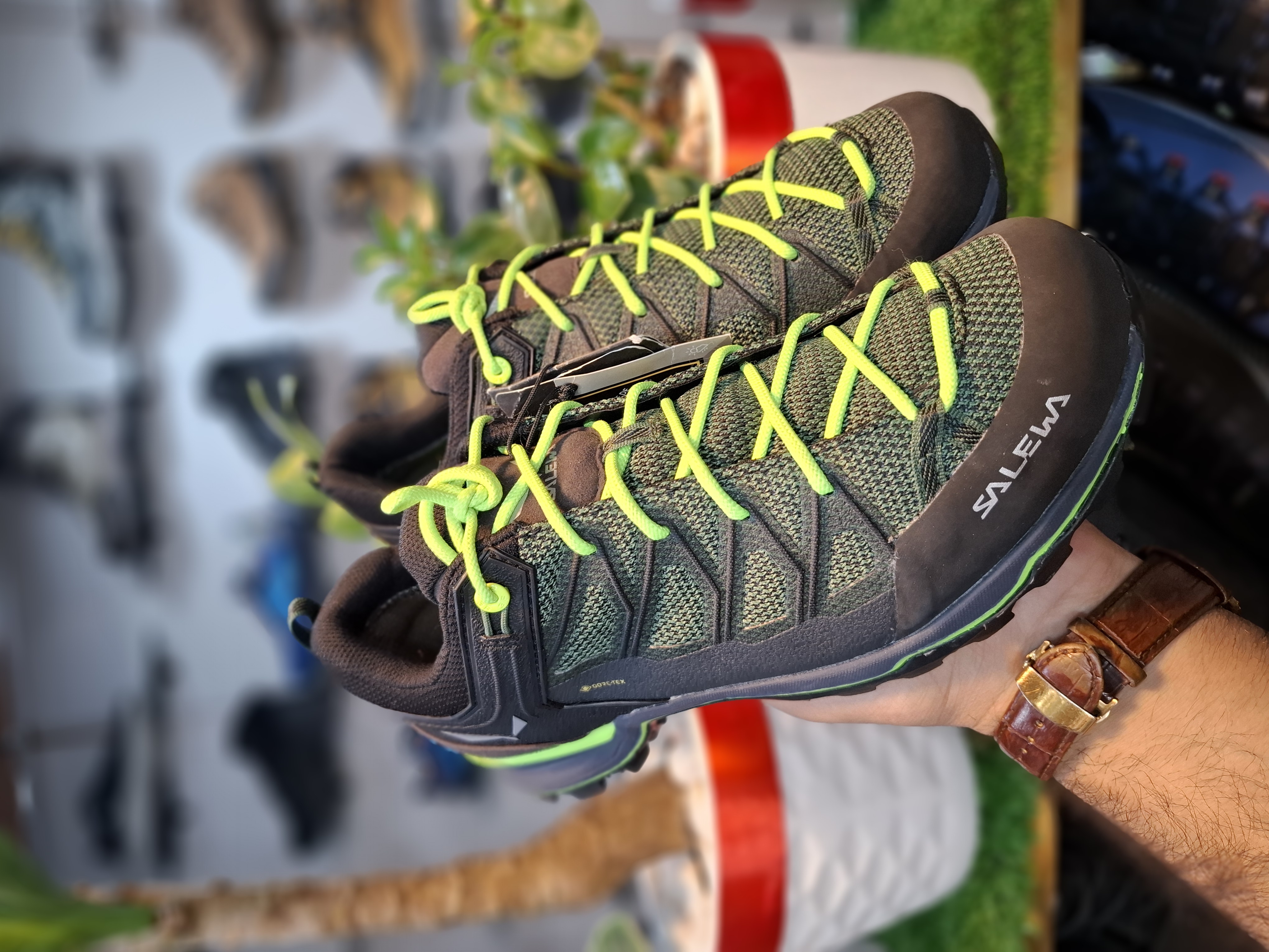 کفش سالیوا مردانه طبیعتگردی و شهری