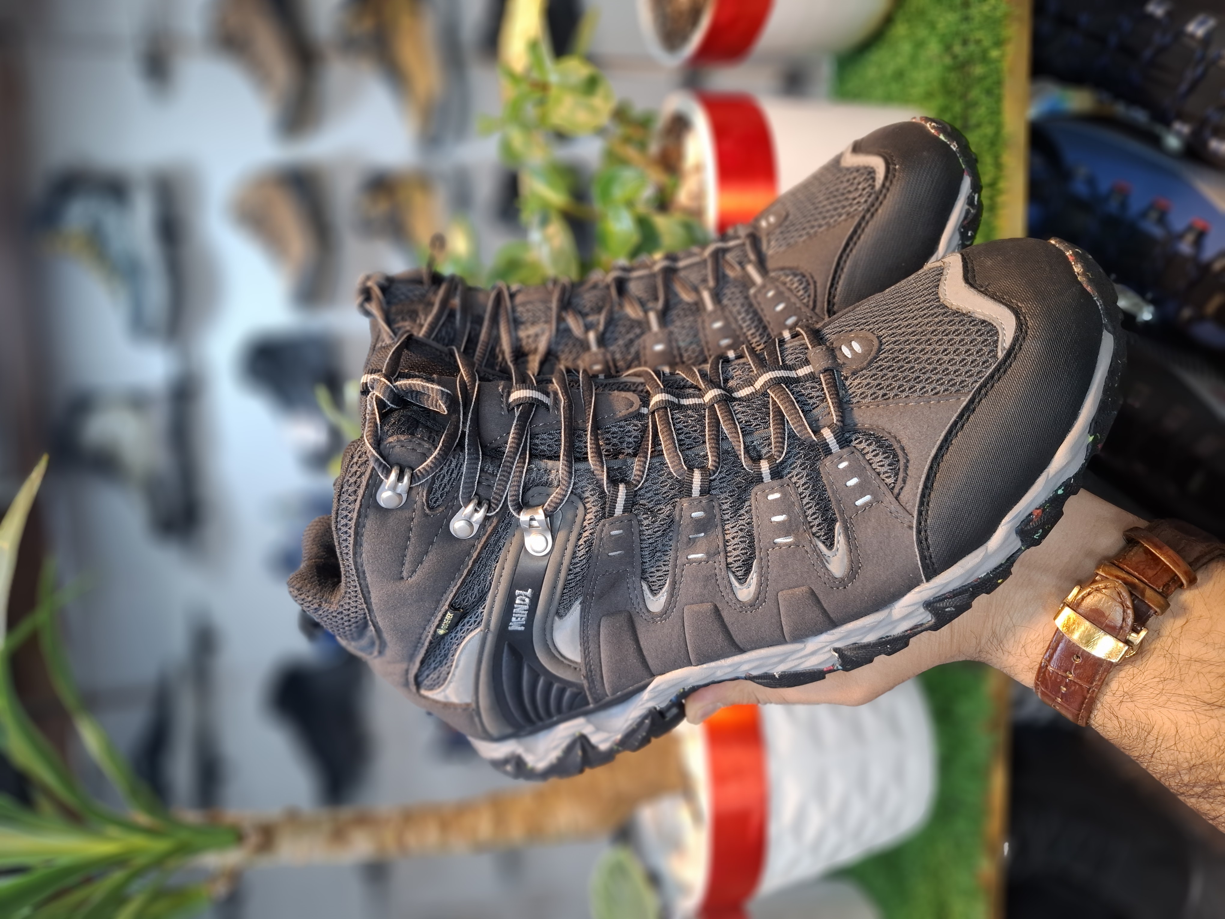 کفش مندل ساقدار کوهنوردی و طبیعتگردی مردانه