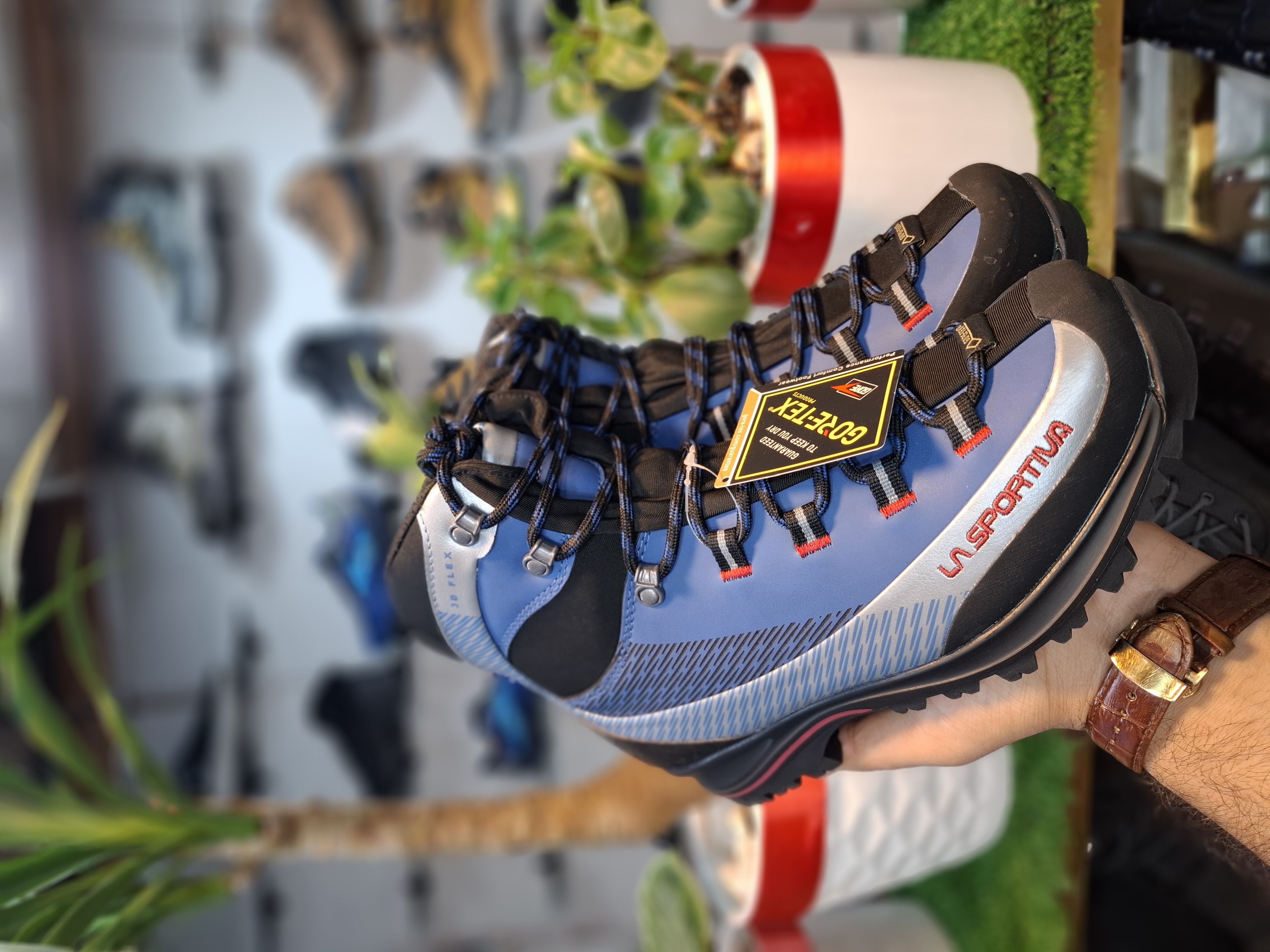 کفش لسپورتیوا کوهنوردی و طبیعتگردی